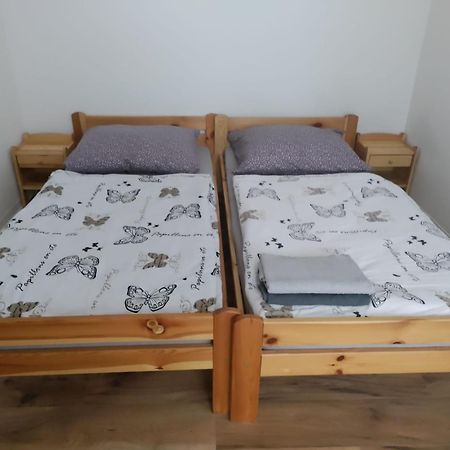 Komfortne Byvanie S Garazou - Parkovanim Žilina Exteriör bild